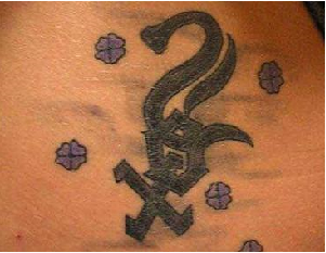 sox White Sox Fan Suing Tattoo Parlor After She Got The Sox Logo Backwards